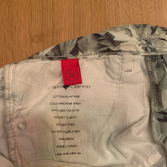 Flower print shorts - Picture 5 of 5